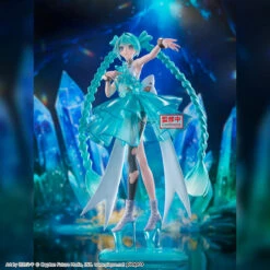 Hatsune Miku Banpresto Evolve Clearluxe - Hatsune Miku EmeraldGem Figure -JumpIchiban Shop HatsuneMikuBanprestoEvolveClearluxe HatsuneMikuEmeraldGemFigure 2